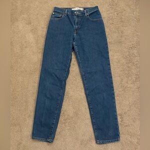 Levi’s 550 Mom Jeans Women’s Regular Size 8 L Blue Denim Relaxed Tapered Leg